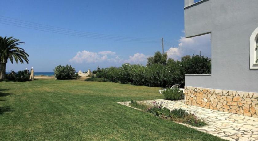 Villa Maria On The Beach photo