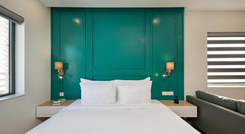 Dolphin Hotel and Apartment photo
