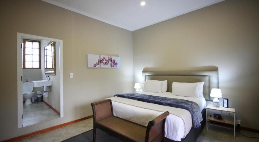 Crestwood Bed & Breakfast photo