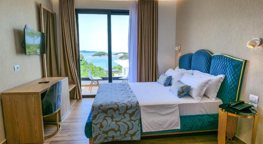 Bora Bora Hotel Ksamil — Hotel in Saranda