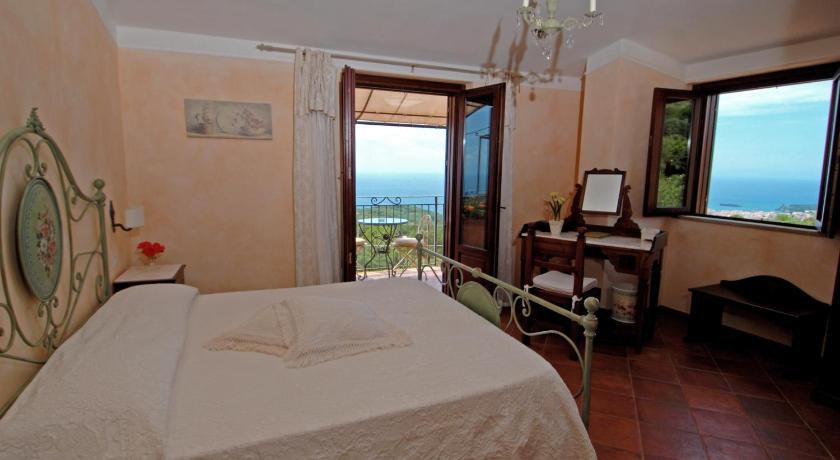 Relais Pian delle Starze photo