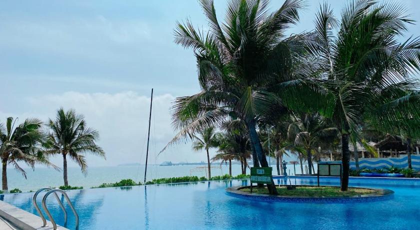GM Doc Let Beach Resort and Spa - image 15