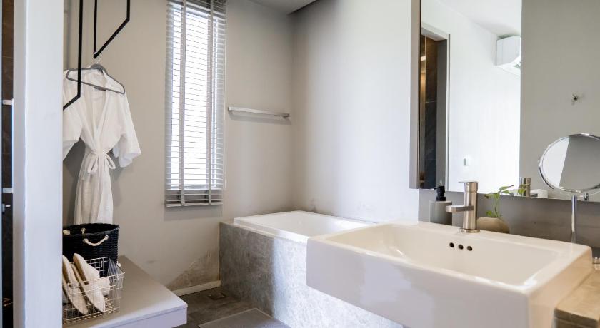 Image of Deluxe Room with Private Pool 2