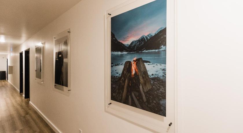 Wonderstone at Glacier photo