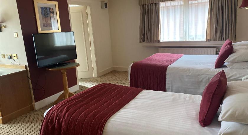 Best Western Frodsham Forest Hills Hotel photo