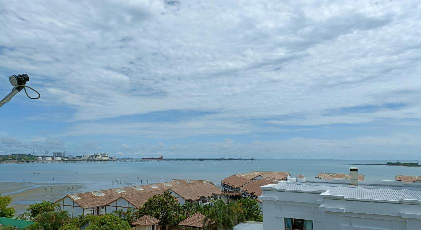 2 Room GLORY BEACH RESORT — Hotel in Port Dickson