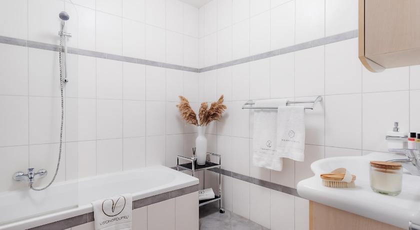 VISIONAPARTMENTS Marc-Aurel-Strasse - contactless check-in photo