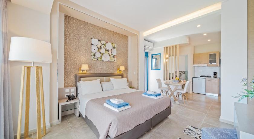 Image of One-Bedroom Apartment with Front Sea View (2 Adults) 5