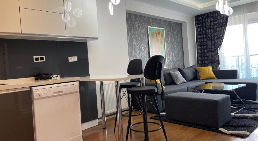 Stylish One Bedroom Apartment photo