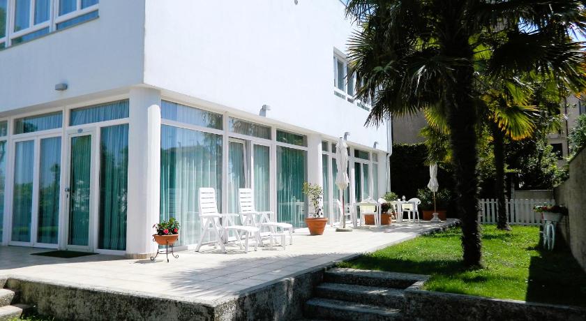 Villa Marina photo