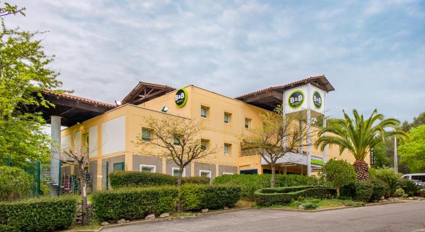 B&B HOTEL Cannes Mouans Sartoux photo