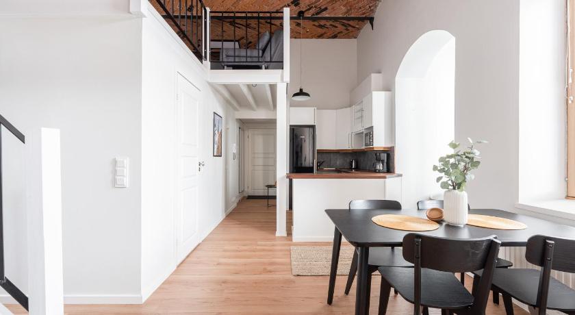 Historical Loft with Sauna & Free Parking, Hosts up to 7 guests - Hosted by 2ndhomes