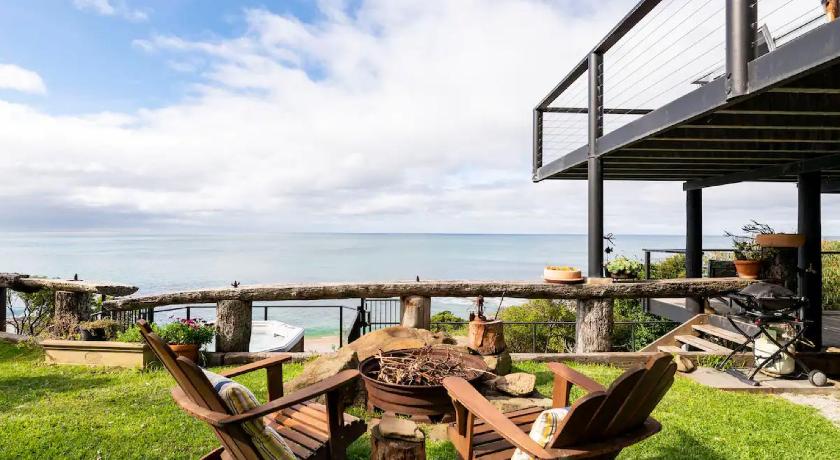 Y Vue - Beachside Apartment with Ocean Views — Hotel in Great Ocean Road - Wye River