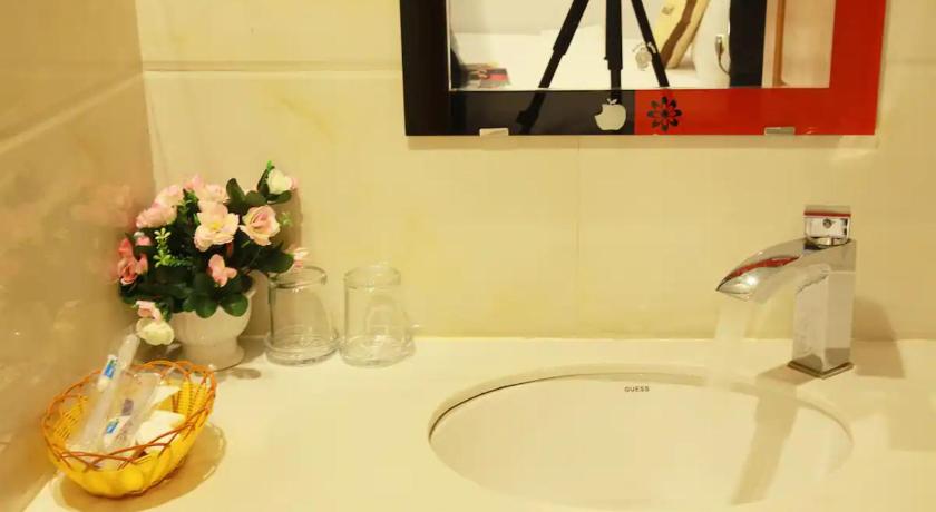 Valentine Hotel - image 12