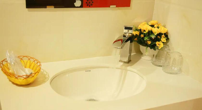 Valentine Hotel - image 11