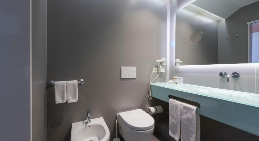 Varzinn Hotel photo