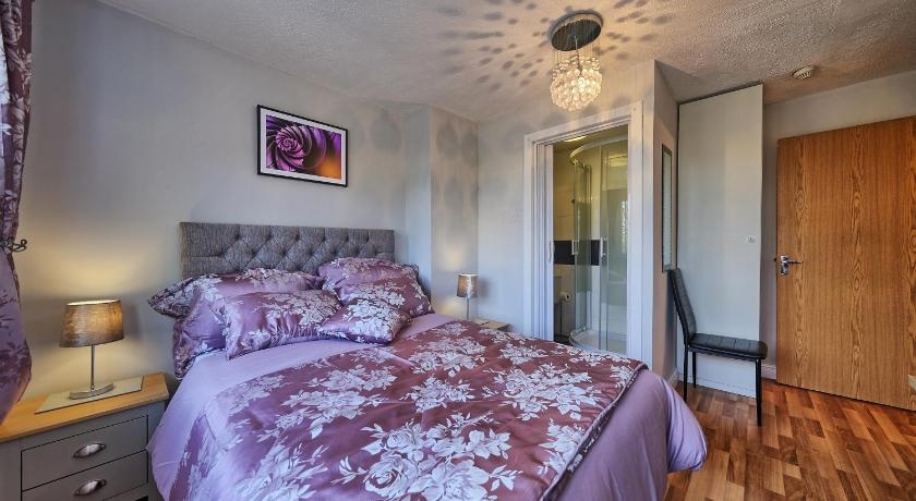 Upton Village Guest House — Hotel in Greasby