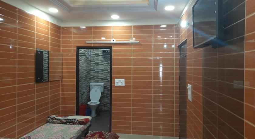 Couples friendly south delhi foreigners place very safe for women and solo travellers along with pri — Hotel in New Delhi and NCR