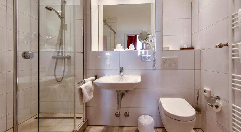 Image of Junior Suite Double or Twin 5