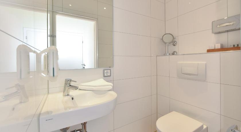 Image of Junior Suite Double or Twin 14