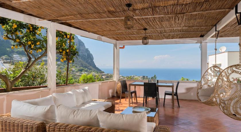 Capri Town Apartments — Hotel in Capri