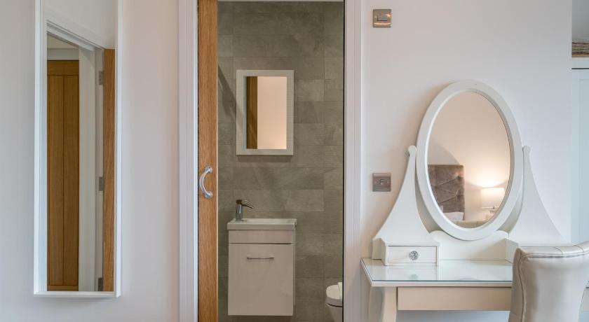 Luxury Brighton Apartments photo