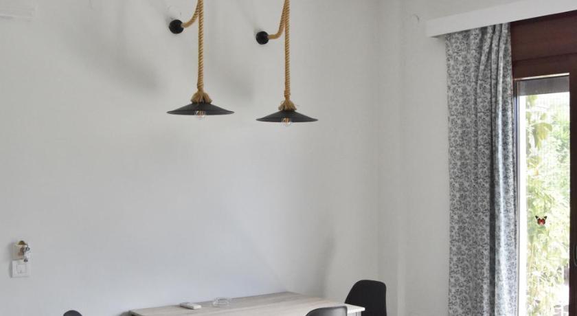 Image of deluxe apartment 2