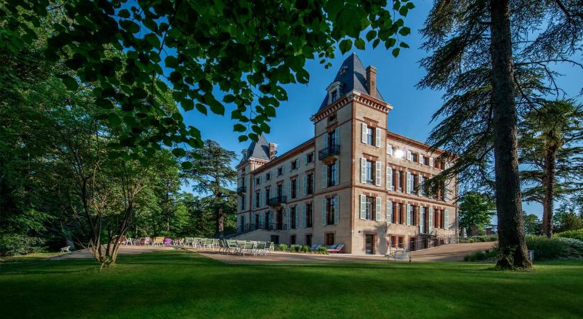 Chateau de Fiac - Luxurious Hotel & Spa