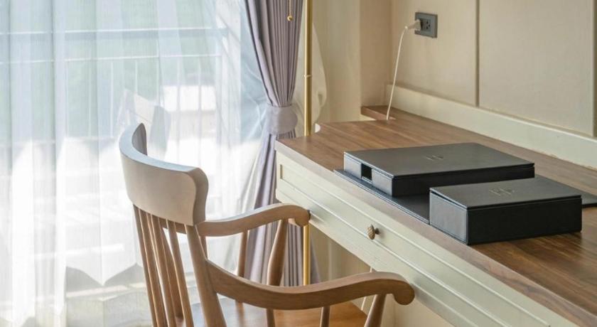 Image of Suite Room 1