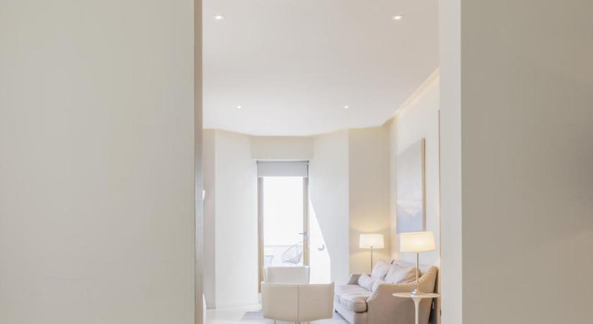 Image of Apartment with Terrace 7