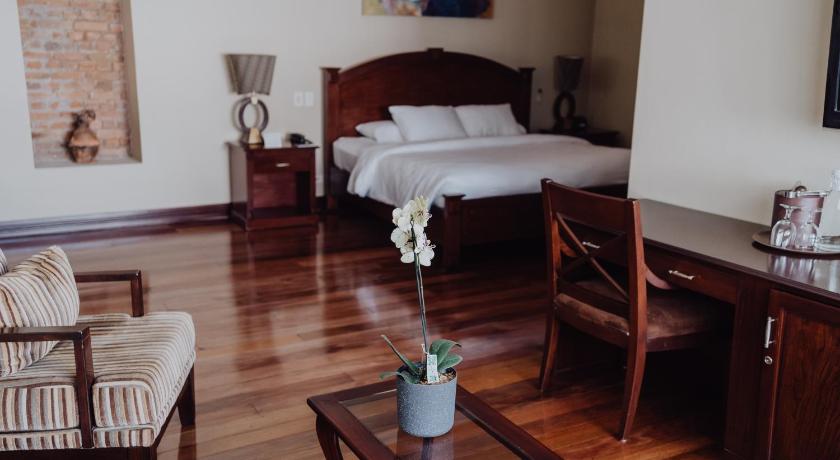Image of Suite 1