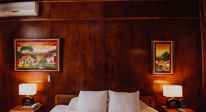 Image of Suite 6