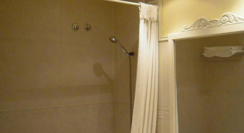 Image of Twin Room 5
