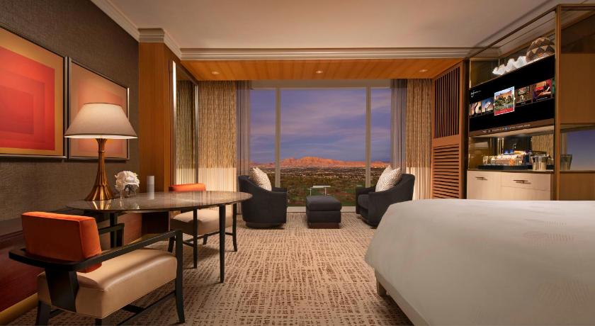 Image of Wynn Resort King Room 5