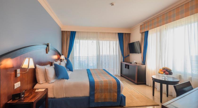 Image of Deluxe Room Sea View 0