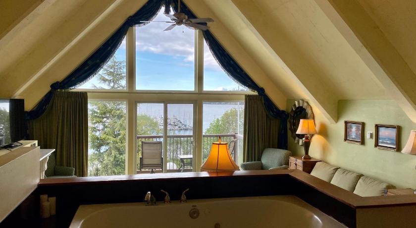 Old Alcohol Plant — Hotel in Port Hadlock