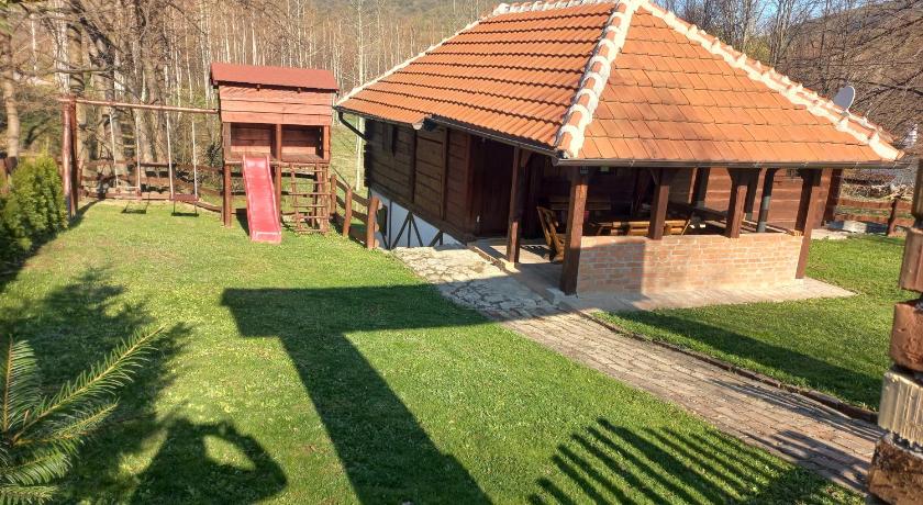 Vikendica Bajka — Hotel in Despotovac