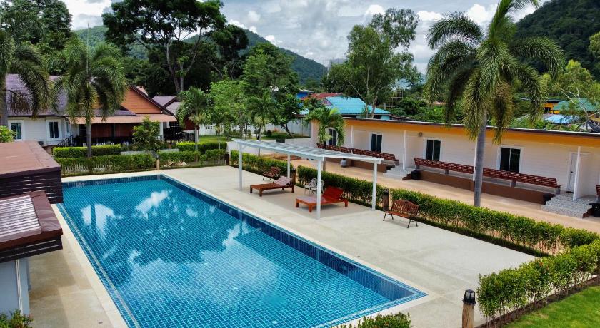 Khao Yai Plearn Khaoyai Resort 2-Star Hotel restaurant