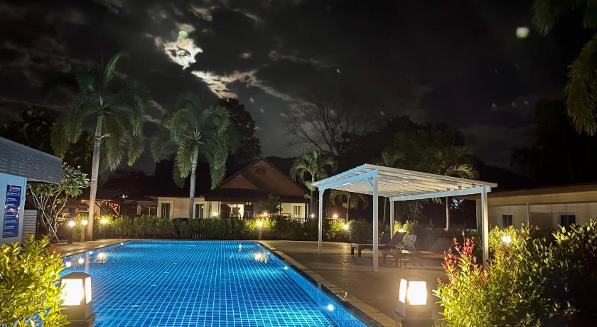 Khao Yai Plearn Khaoyai Resort 2-Star Hotel room