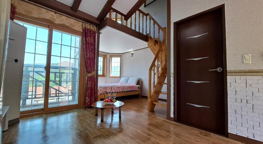Image of Duplex Family Room 7