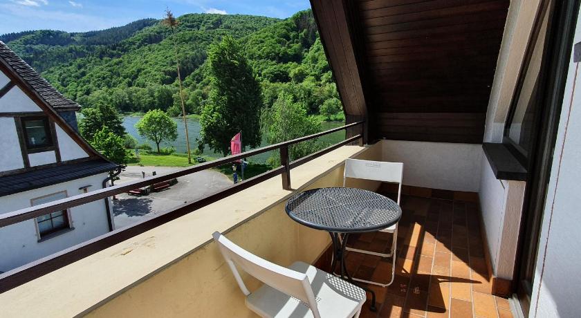 Romerstube Ferienwohnungen mit & ohne Moselblick photo
