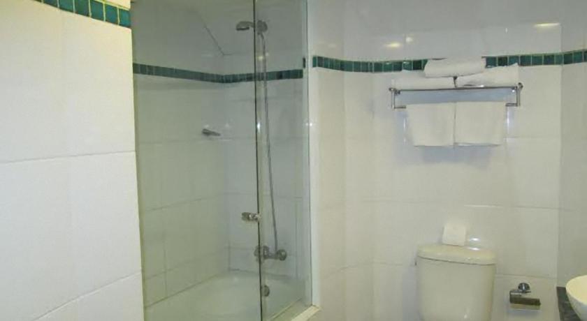 Image of Standard Triple Room 7