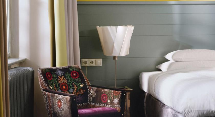 Image of Deluxe Doppelzimmer mit Badewanne und Dusche 1