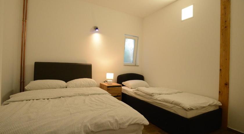 Image of Apartment with Terrace 12