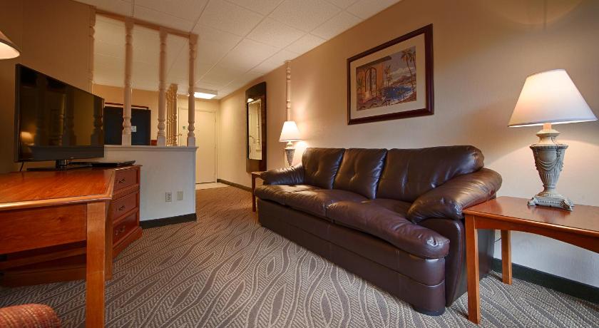 Best Western Naples Inn and Suites