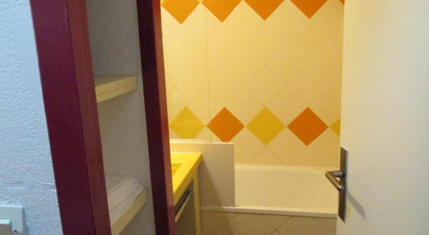 Appartement Promenade des Bains - image 12