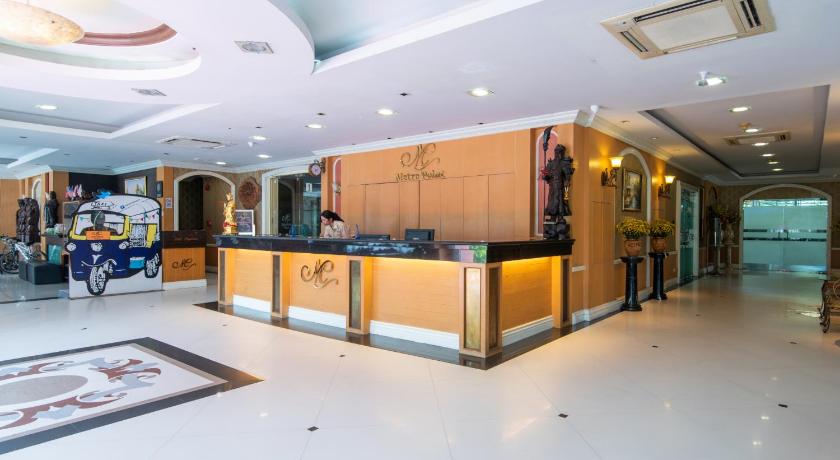 曼谷 Metro Point Hotel 4星级 酒店 泳池