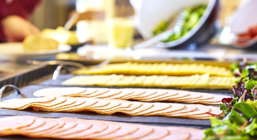 ブンニク Stayokay Hostel Utrecht - Bunnik 2つ星 ホテル プール