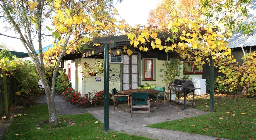 The Berry Farm Retreat — Hotel in Hastings