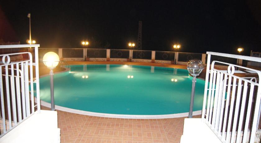 Apartment Napitia Hills photo